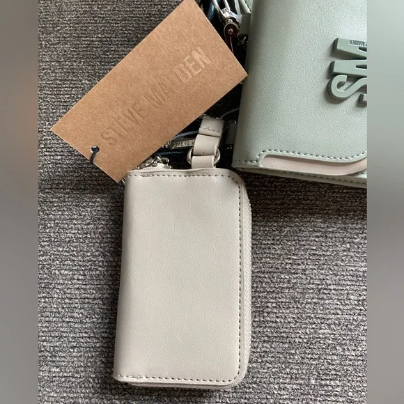 Steve Madden Olive and Cream Crossbody Bag Set - Picture 4 of 5